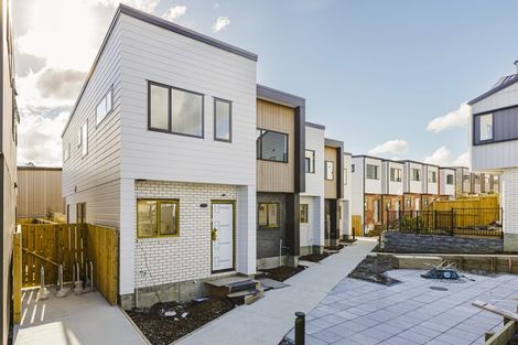 Photo of property in 49 Paetai Lane, Te Atatu Peninsula, 0610