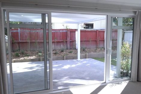 Photo of property in 28 Queen Street, Cambridge, 3434