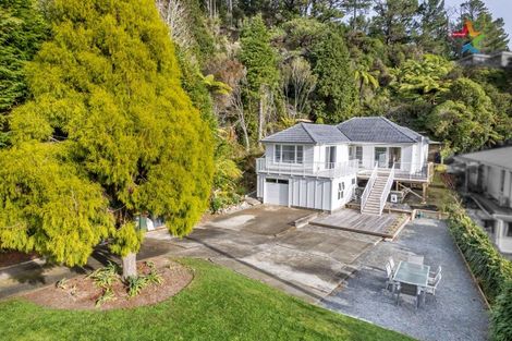 Photo of property in 110 Manuka Street, Stokes Valley, Lower Hutt, 5019