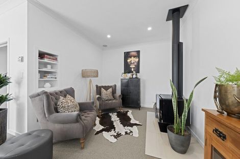 Photo of property in 59 Gilbert Street, New Plymouth, 4310