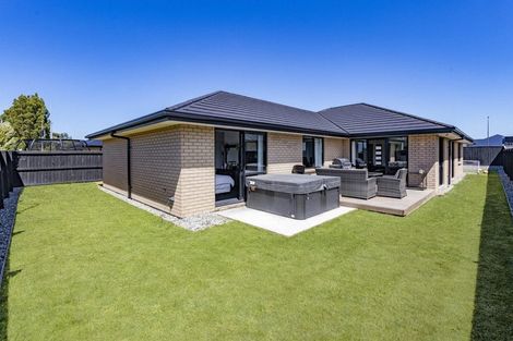 Photo of property in 11 Lock Crescent, Kaiapoi, 7630