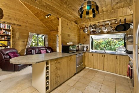 Photo of property in 1347 Old North Road, Helensville, 0875