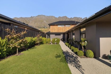 Photo of property in 30 Muster Road, Jacks Point, 9371