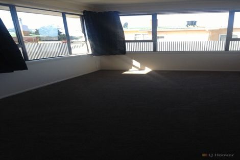 Photo of property in 9 Carlisle Street, Waimate, 7924