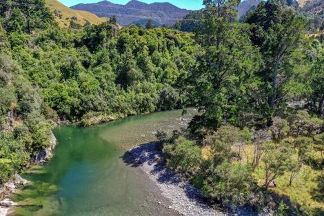 Photo of property in 2096 State Highway 2, Mount Bruce, Opaki, 5881