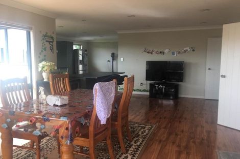 Photo of property in 251 Hobsonville Road, Hobsonville, Auckland, 0618