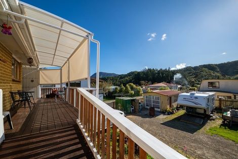 Photo of property in 131b Waikawa Road, Picton, 7220