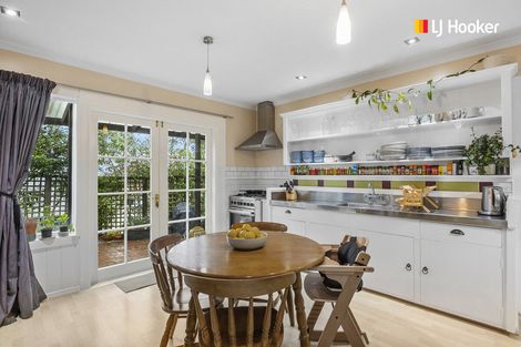 Photo of property in 10 Glen Road, Mornington, Dunedin, 9011