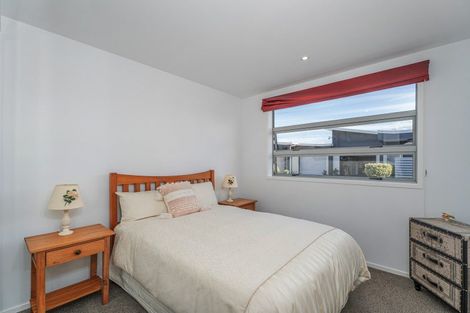 Photo of property in 16 Vanita Drive, Whitianga, 3510