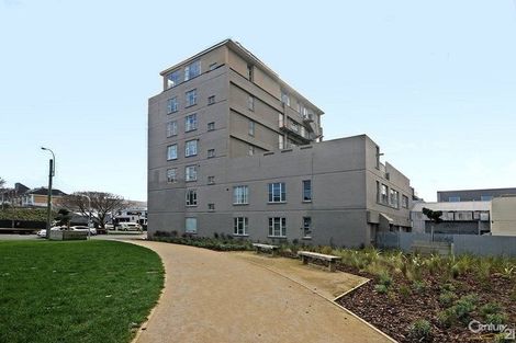 Photo of property in Grandstand Apartments, 37/80u Kent Terrace, Mount Victoria, Wellington, 6011