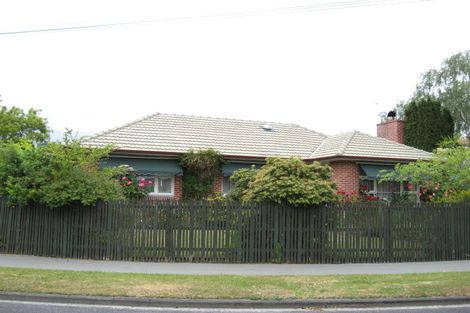 Photo of property in 61 Greendale Avenue, Avonhead, Christchurch, 8042