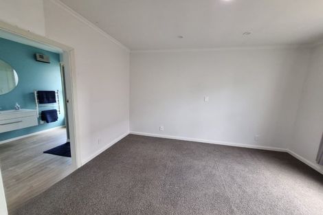 Photo of property in 43 Birchfield Avenue, Dallington, Christchurch, 8061