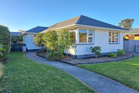 Photo of property in 16 Hurunui Street, Cracroft, Christchurch, 8025