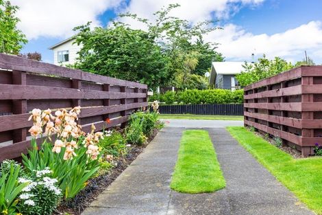 Photo of property in 18 Holland Grove, Richmond Heights, Taupo, 3330