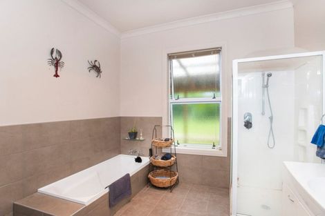 Photo of property in 144 Ngakoroa Road, Ormond, Gisborne, 4071