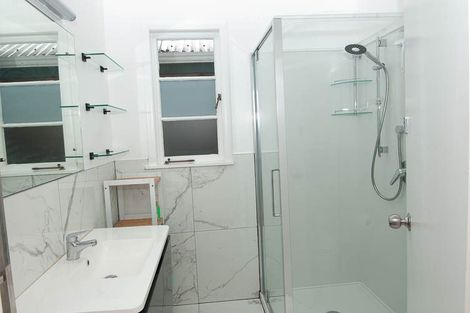 Photo of property in 11 Cliff Street, Onerahi, Whangarei, 0110