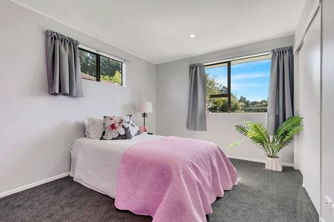 Photo of property in 21 The Mainsail, Whitby, Porirua, 5024