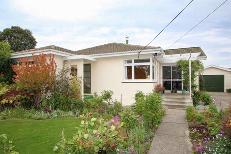 Photo of property in 25 Sandringham Street, Oamaru North, Oamaru, 9400