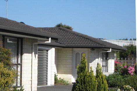 Photo of property in 1/17 Creese Place, Redwood, Christchurch, 8051