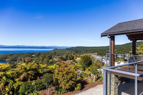 Photo of property in 74 Wakeman Road, Acacia Bay, Taupo, 3330