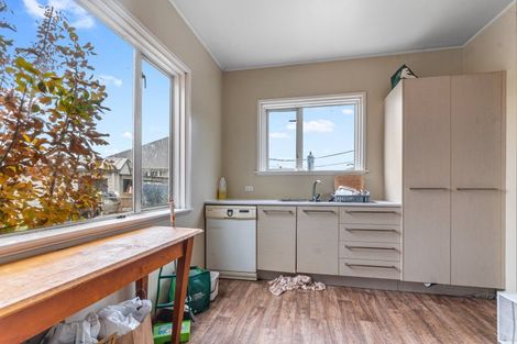 Photo of property in 15 Rowcliffe Crescent, Avonside, Christchurch, 8061
