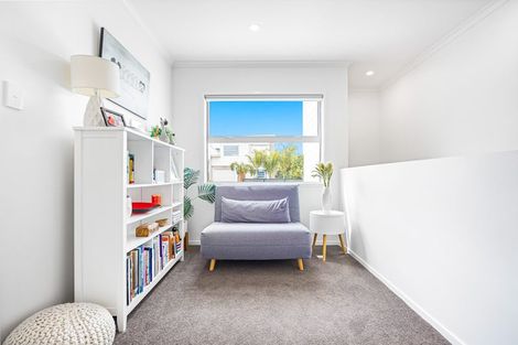 Photo of property in 19 Karauria Lane, Orewa, 0931