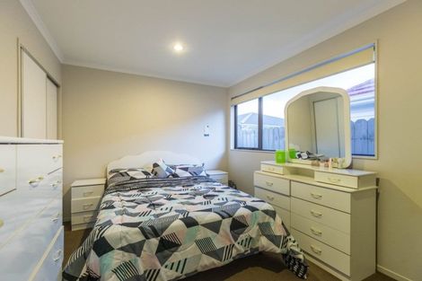 Photo of property in 20 Tarapiroe Avenue, Takanini, 2112