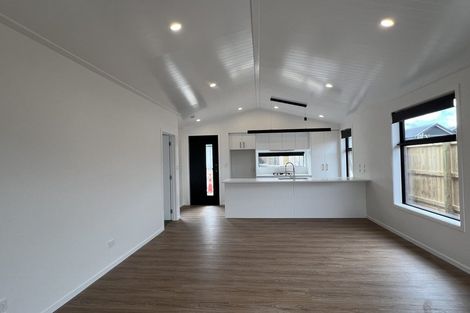 Photo of property in 24 Waruhia Crescent, Rototuna North, 3281