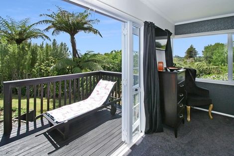 Photo of property in 409 Mangorei Road, Merrilands, New Plymouth, 4312