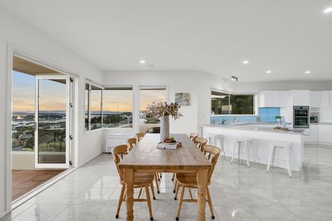Photo of property in 126 Cannon Hill Crescent, Mount Pleasant, Christchurch, 8081