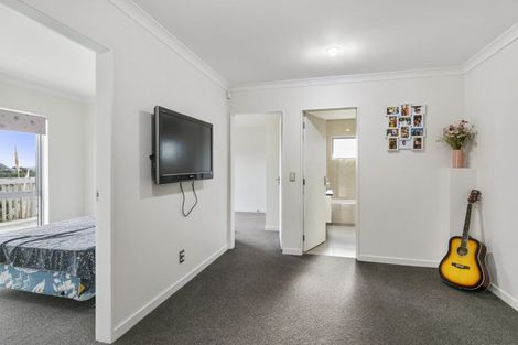 Photo of property in 6 Polestar Lane, Whitby, Porirua, 5024