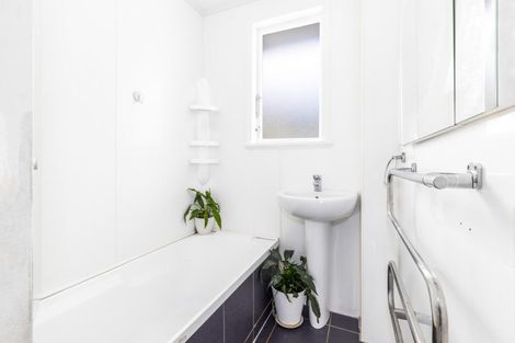 Photo of property in 118 Te Pene Avenue, Titahi Bay, Porirua, 5022