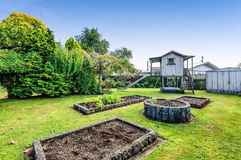 Photo of property in 37 Pembroke Road East, Stratford, 4332