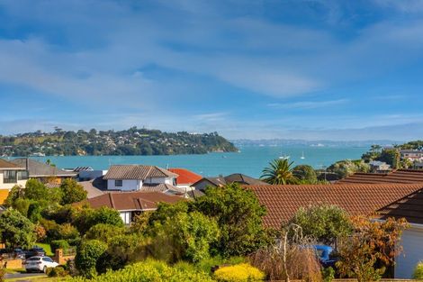 Photo of property in 105 Oliver Road, Eastern Beach, Auckland, 2012