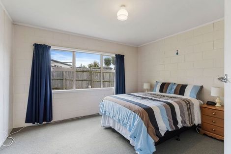 Photo of property in 2 Konini Road, Titirangi, Auckland, 0604