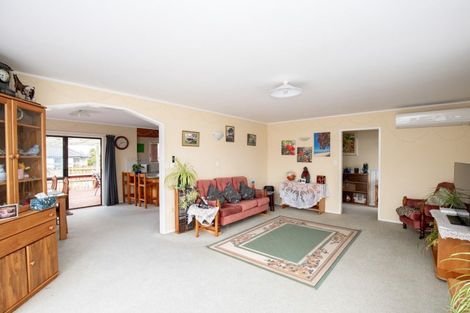 Photo of property in 21 Miller Place, Ngatea, 3503