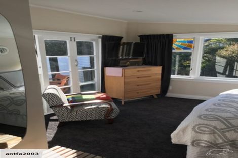 Photo of property in 75 Creswick Terrace, Northland, Wellington, 6012