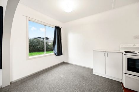 Photo of property in 23 Berkley Avenue, Hillcrest, Hamilton, 3216