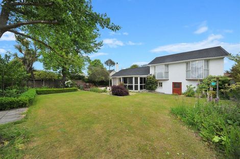 Photo of property in 168 Maidstone Road, Avonhead, Christchurch, 8042