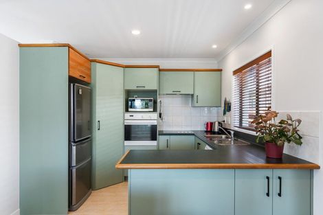 Photo of property in 201 Ocean Road, Whangamata, 3620
