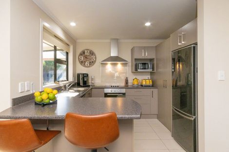 Photo of property in 36 Karina Terrace, Roslyn, Palmerston North, 4414