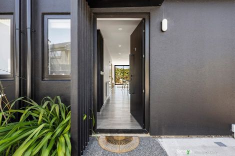 Photo of property in 19/6u Bushland Grove, Paparangi, Wellington, 6037