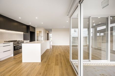 Photo of property in 61 Mclarin Road, Glenbrook, Waiuku, 2681
