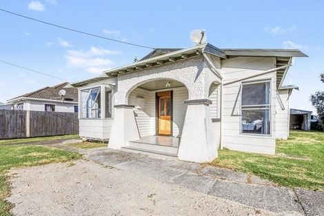 Photo of property in 219 Puriri Street, Castlecliff, Whanganui, 4501
