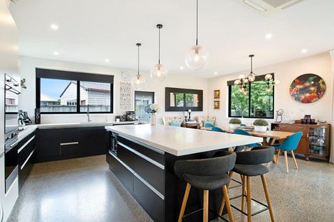 Photo of property in 3 Shamrock Lane, Te Atatu Peninsula, Auckland, 0610