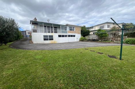 Photo of property in 107 Bradbury Road, Botany Downs, Auckland, 2010