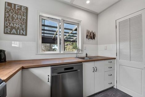 Photo of property in 263 Huatoki Street, Upper Vogeltown, New Plymouth, 4310