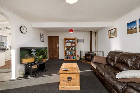 Photo of property in 15 Pembroke Street, Waimate, 7980