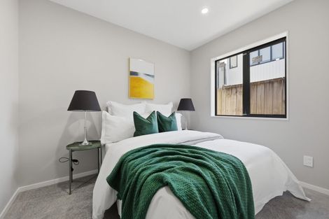 Photo of property in 716a Massey Road, Mangere, Auckland, 2022