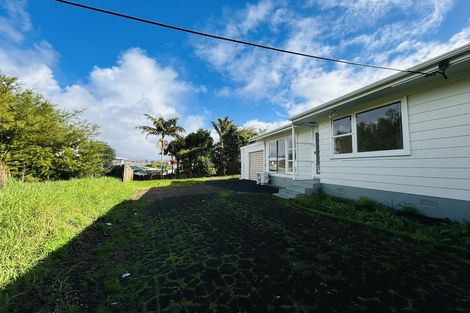 Photo of property in 1/8a Alma Street, Te Atatu South, Auckland, 0610